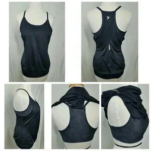 OldNavy Women’s Workout top With Built in Sports Bra Size Small Black& Grey